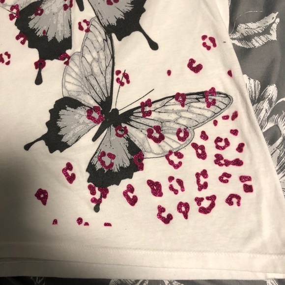Hybrid Sz M top w/fushia/Pink spots & butterflies - Picture 9 of 12